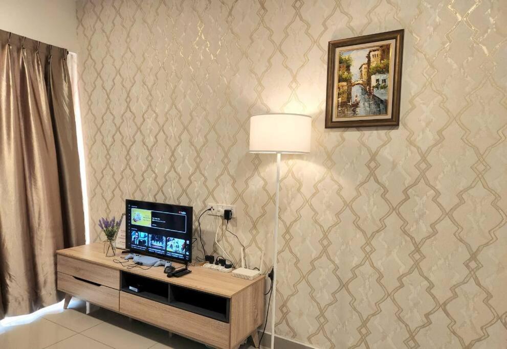 Ipoh City Centre Majestic Homestay Pool View 3 Mins Walking To Famous Food Places & 15Mins To Old Town Ipoh By Happy Homestay Exterior foto